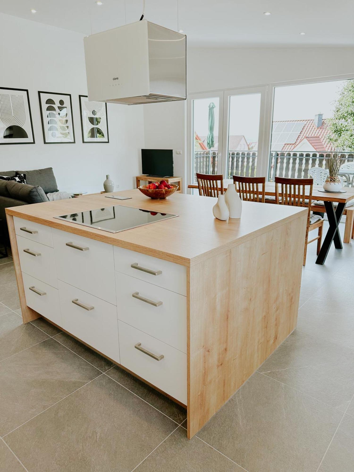 Apartment 100 Qm Im Weindorf - Balkon/Garage Aspisheim Exteriör bild